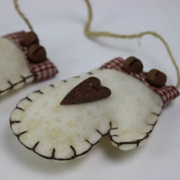 Felt Christmas Mitten Ornaments Lot of 3 Cardinal Heart