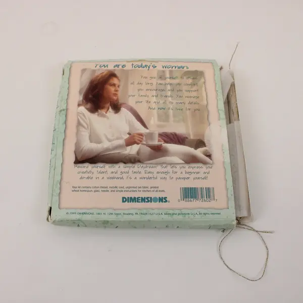 Artco Crafts Petite Daydreams Simply Nature 72602 Counted Cross Stitch Kit