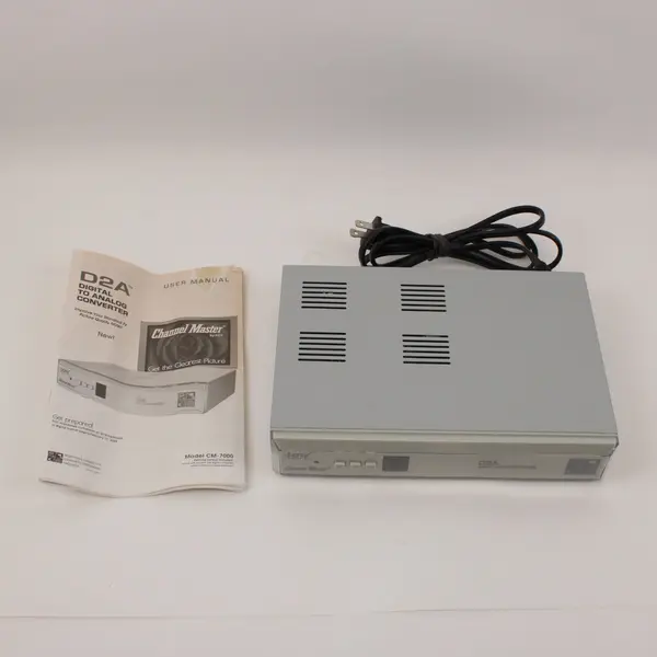 Channel Master CM-7000 D2A Digital to Analog TV Converter Box Manual