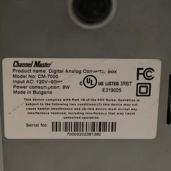 Channel Master CM-7000 D2A Digital to Analog TV Converter Box Manual