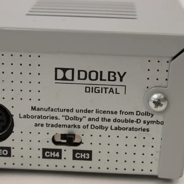 Channel Master CM-7000 D2A Digital to Analog TV Converter Box Manual