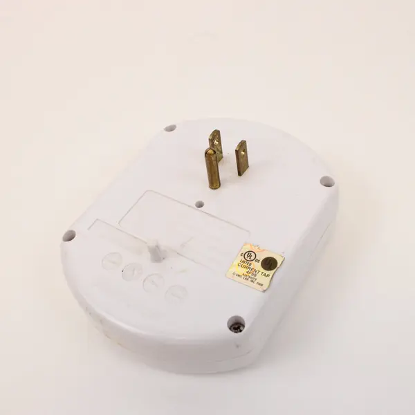 360 Electrical Indoor Plug-In Outlet Adapter