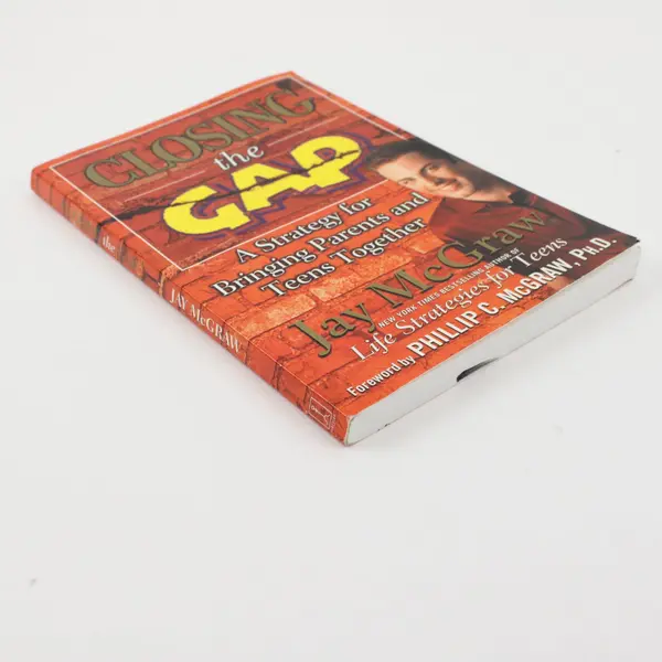 Closing the Gap by Jay McGraw Paperback 2001 Parent Teen Communication