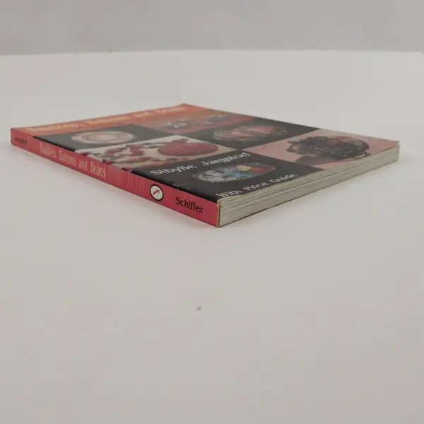 Baubles Buttons and Beads: The Heritage of Bohemia by Sibylle Jargstorf 1993 PB