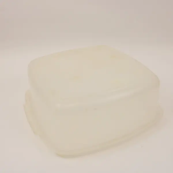 Vintage Rubbermaid Servin' Saver 10-Cup Square Container