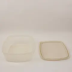Vintage Rubbermaid Servin' Saver 10 Cup Square Food Storage Container