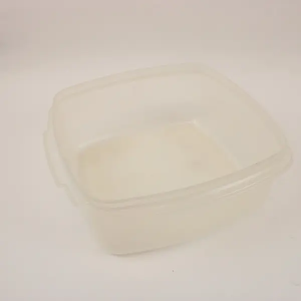 Vintage Rubbermaid Servin' Saver 10 Cup Square Food Storage Container