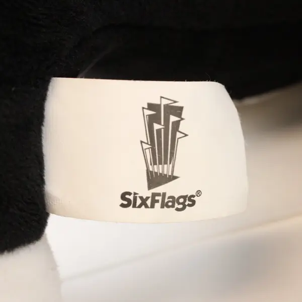 DJ Plush Toys LTD Warner Bros Six Flags Looney Tunes Sylvester Cat Plush