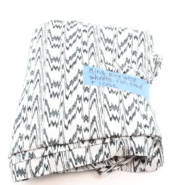 Nine West King Sheet & Pillowcase Set Black and White Zig Zag