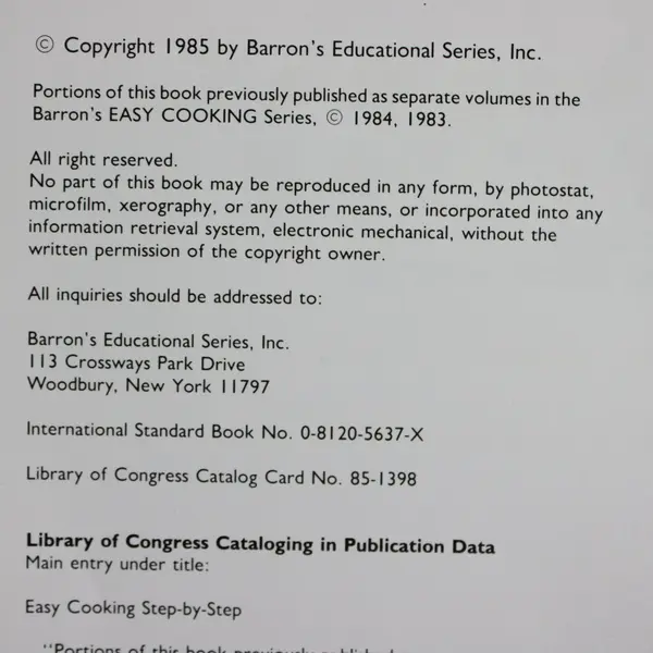 VTG Barron's Easy Cooking Step-By-Step Cookbook Bev Bennett Illustrated 1985 HC