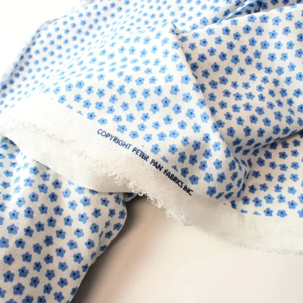 Peter Pan Fabrics Inc White Blue Floral Stretch Fabric 33x64in Sewing Craft