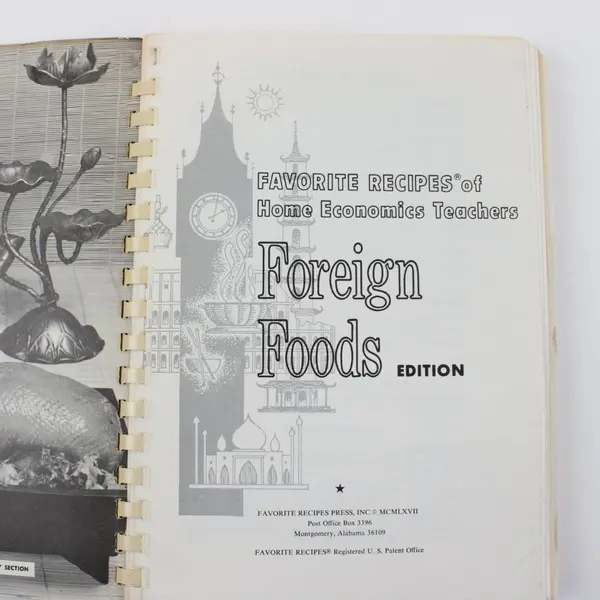 Vintage 1967 Foreign Foods Cookbook Favorite Recipes Mary Anne Richards