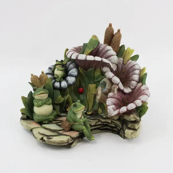Resin Frogs Flowers Cattails Garden Scene Figurine Decor