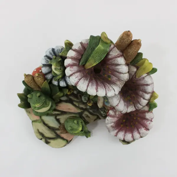 Resin Frogs Flowers Cattails Garden Scene Figurine Decor