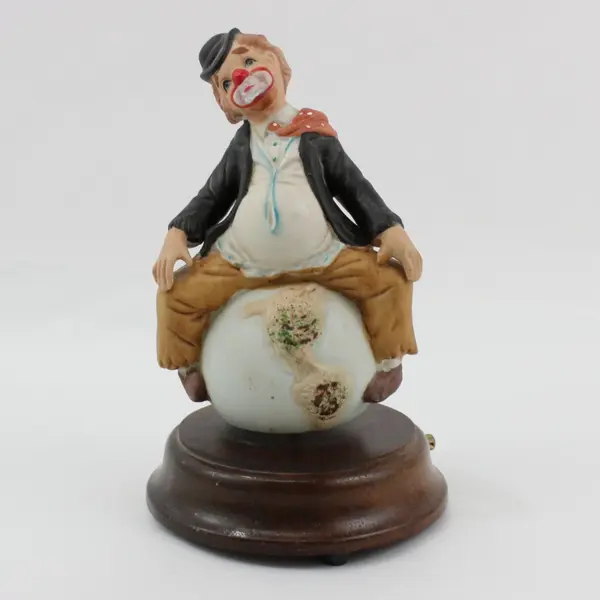 1980 Albert E. Price Hobo Clown on Globe Music Box Working