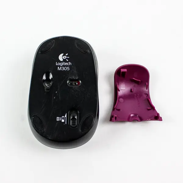 Logitech M305 Wireless Optical Mouse Burgundy