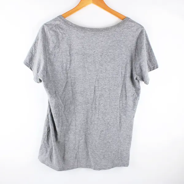 Nike Just Do It Women's Large Gray Graphic T-Shirt