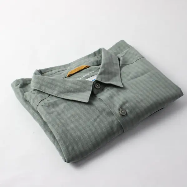 Columbia Omni-Shade Men's Medium Sage Green Short Sleeve Button-Up Shirt