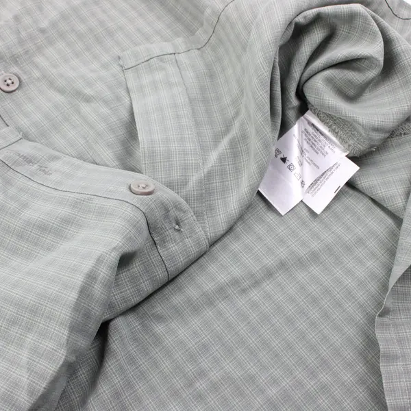 Columbia Omni-Shade Men's Medium Sage Green Short Sleeve Button-Up Shirt