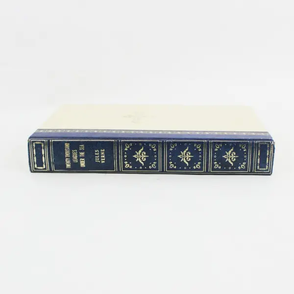 National Classics Twenty Thousand Leagues Under the Sea Jules Verne 1940s HC