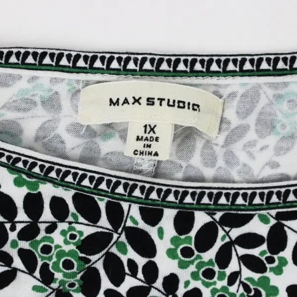 Max Studio Women's 1X Green Black Floral Top