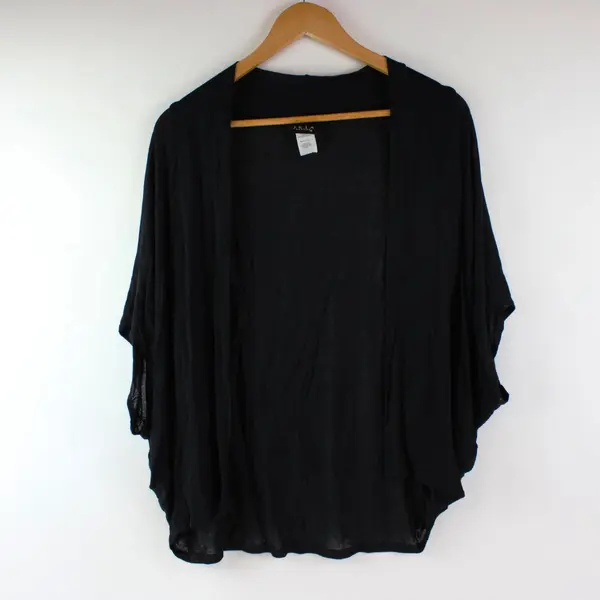 JKLA Petites Women's Black Open Front Dolman Sleeve Shrug PL