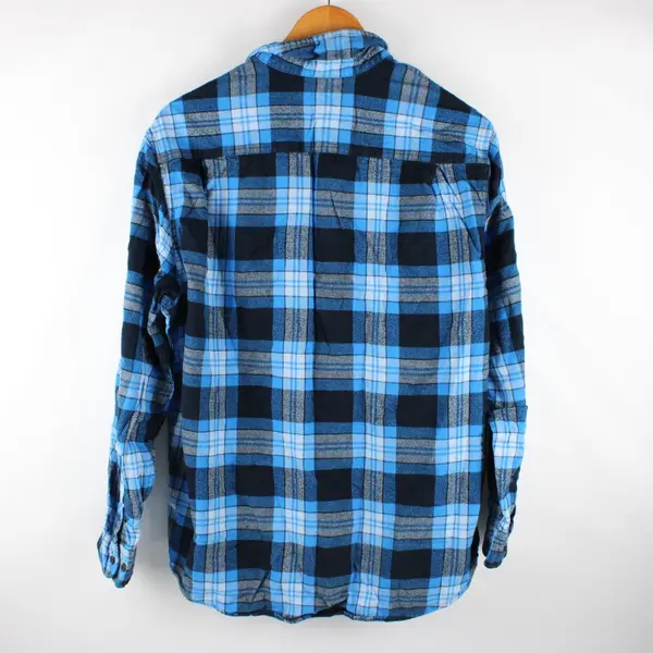 Amazon Essentials Men's Large Blue Plaid Long Sleeve Button-Up Shirt