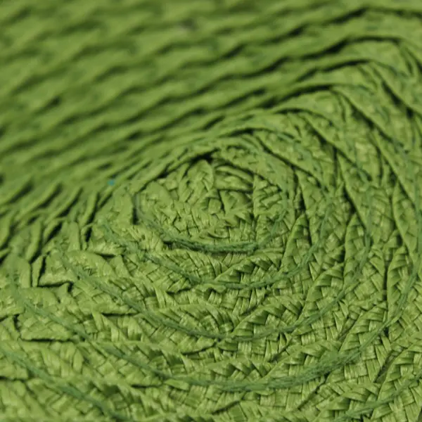 Round Woven Placemat 15 Inch Green Scalloped Edge Table Mat