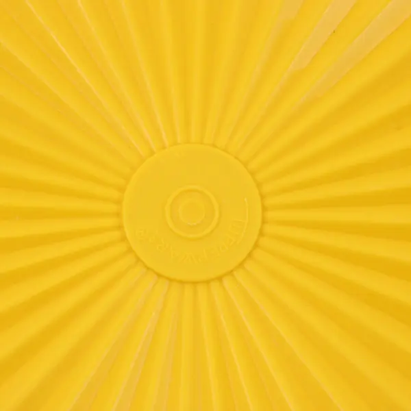 Tupperware 837-3 Harvest Yellow Square Starburst 8.5in Replacement Lid