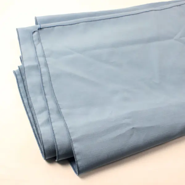 Blue Synthetic Tablecloth 100 x 58 Inch Pre-Owned