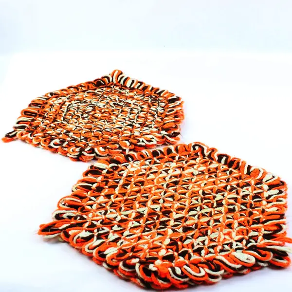 Lot of 2 Knit Hexagon Table Centerpiece Mats Orange Brown Beige 14" Fall Decor