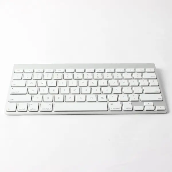 Apple Wireless Bluetooth Keyboard White QWERTY Mac Compatible
