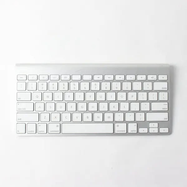 Apple Wireless Bluetooth Keyboard White QWERTY Mac Compatible