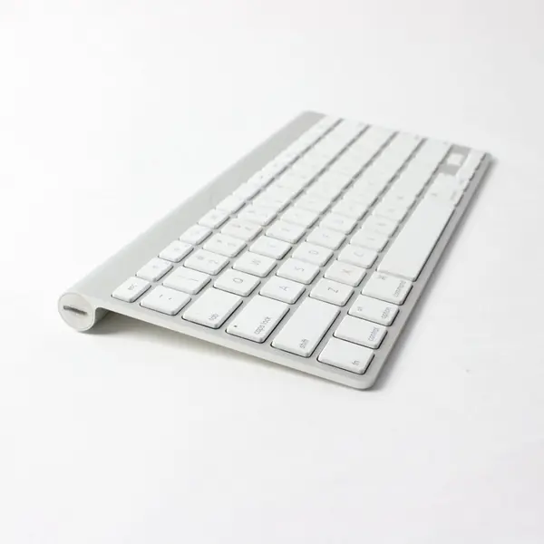 Apple Wireless Bluetooth Keyboard White QWERTY Mac Compatible