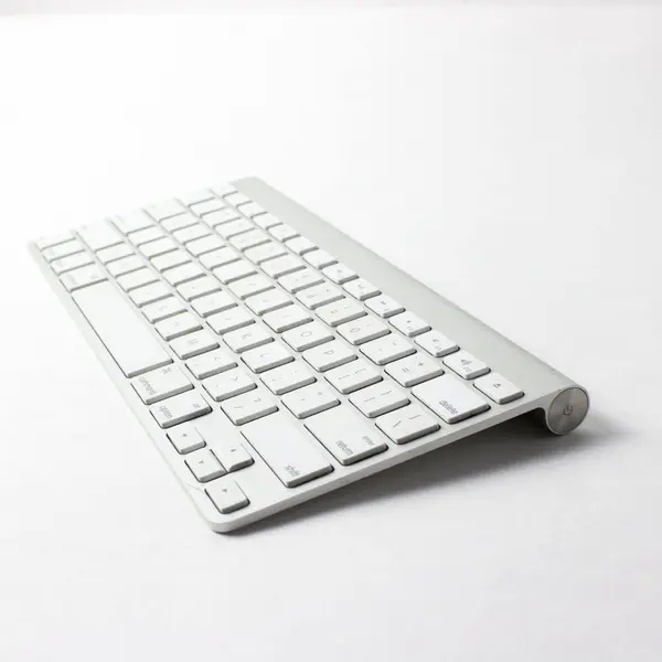 Apple Wireless Bluetooth Keyboard White QWERTY Mac Compatible