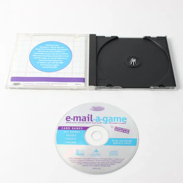 Smart Saver E-Mail-a-Game Card Games CD-ROM Windows 95/98 Solitaire