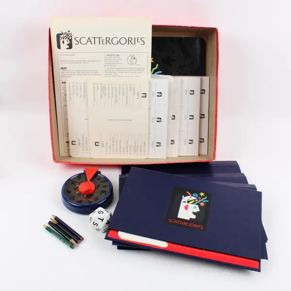 Scattergories Board Game Milton Bradley 1988 Used