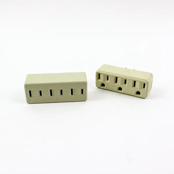 EAGLE Lot of 2 Three-Outlet Electrical Adapters Used Untested