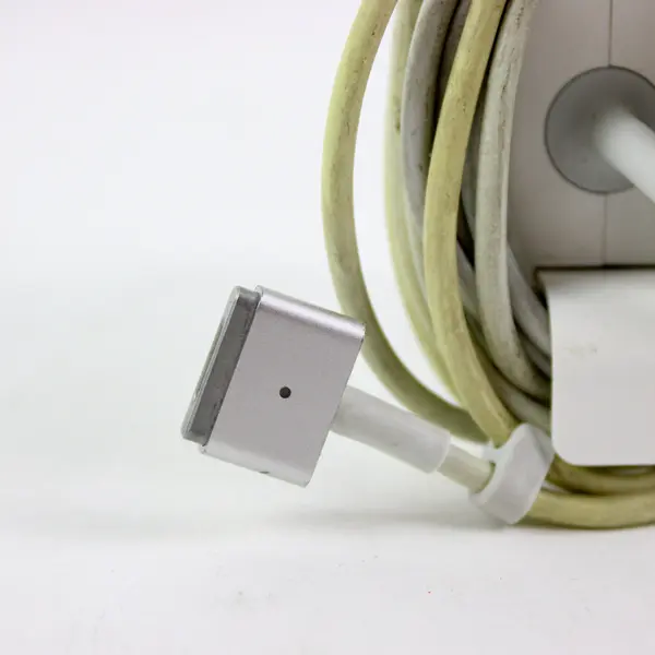 Apple 45W MagSafe Power Adapter Charger for MacBook w/ Power Cable