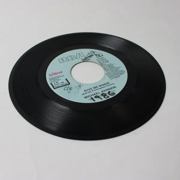 Michael Johnson Give Me Wings RCA  7" Vinyl Record