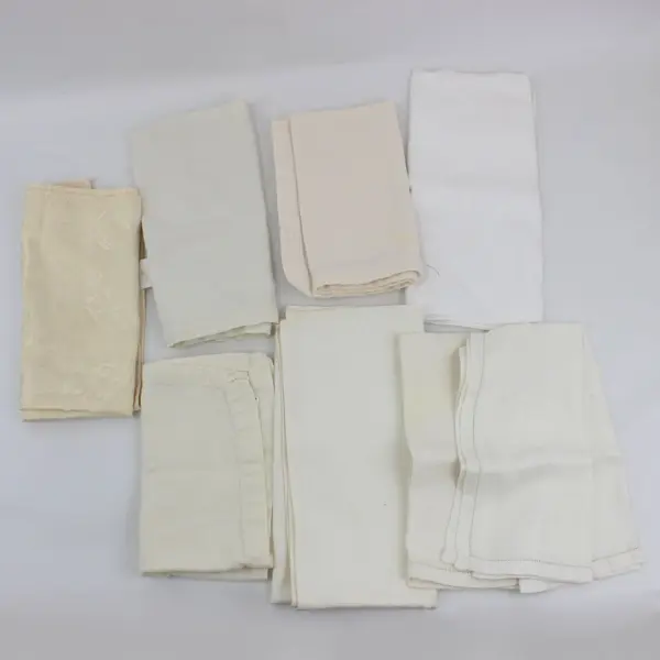 Mixed Lot of 20 Cloth Napkins Kitchen Dining Linens FLAWED