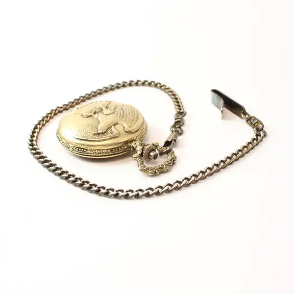 Watch-It Quartz Eagle Pocket Watch With Chain Gold Tone - New Battery