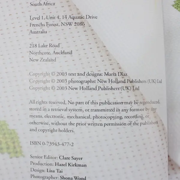 Decorative Cross Stitch By Maria Diaz (2003, HC,  New Holland, Over 40 Designs)
