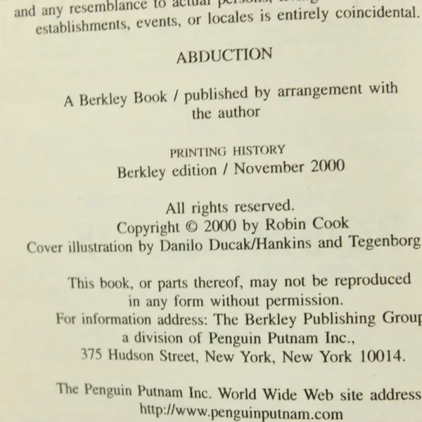 Abduction by Robin Cook Paperback 2000 ISBN 042517736X