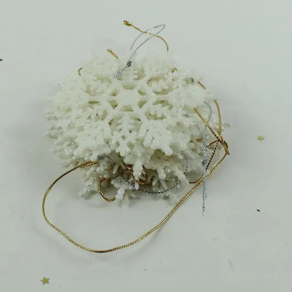 Set of 10 White Glitter Snowflake Christmas Ornaments