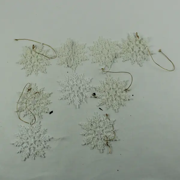 Set of 10 White Glitter Snowflake Christmas Ornaments