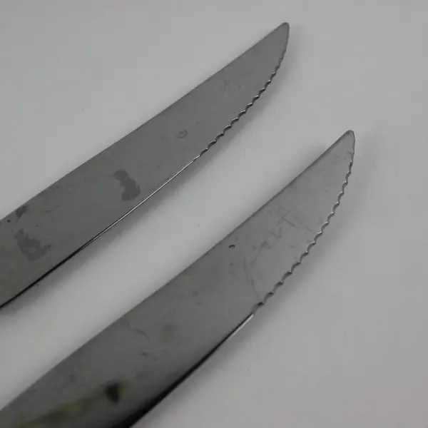 Lot of 2 Oneida Paramount Hollow Handle Stainless Steak Knives 9.5"