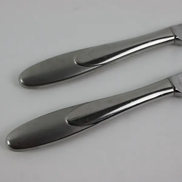 Lot of 2 Oneida Paramount Hollow Handle Stainless Steak Knives 9.5"