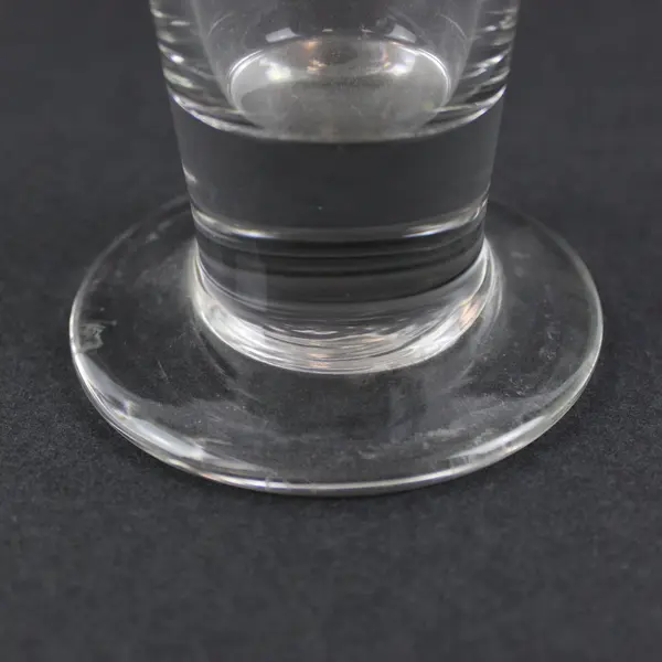 Clear Footed Stemmed Pilsner Beer Glass Unbranded 9.5in Used