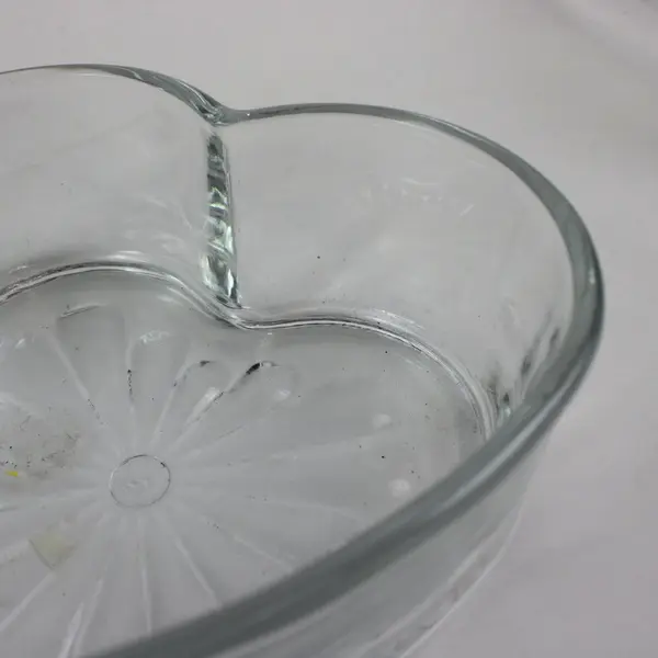 Set of 2 Heart-Shaped Clear Glass Candy Dishes